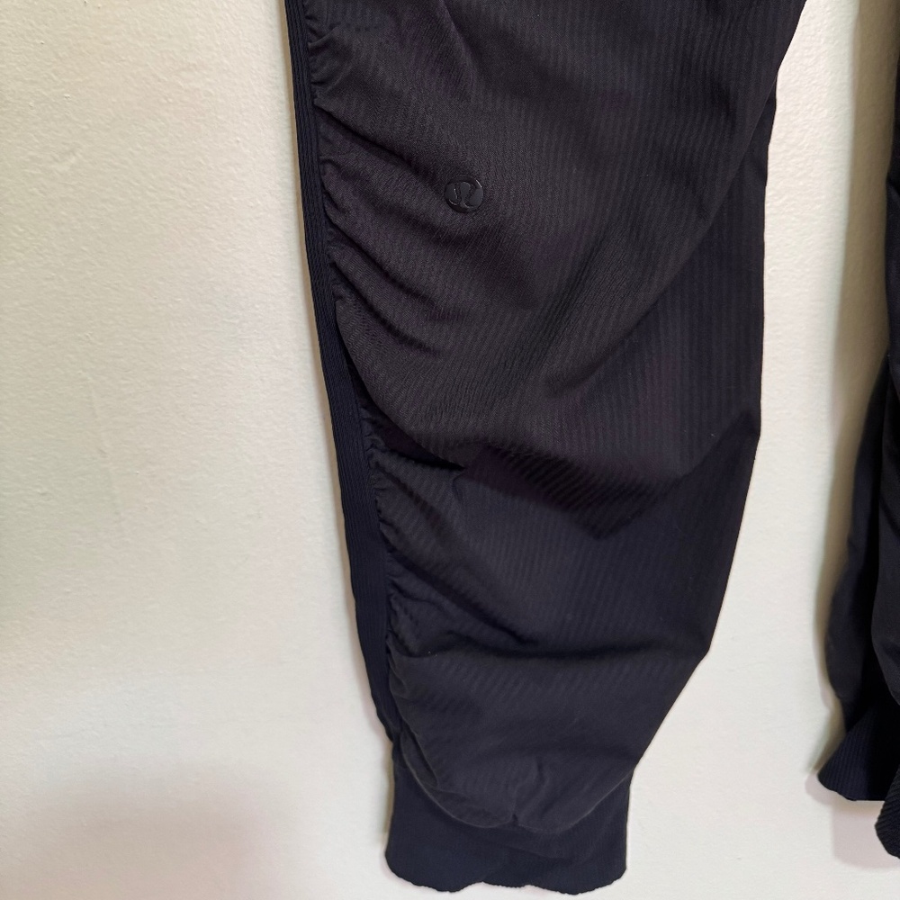 Lululemon Beyond the Studio Jogger in Black Color Size 8 - Picture 13 of 16
